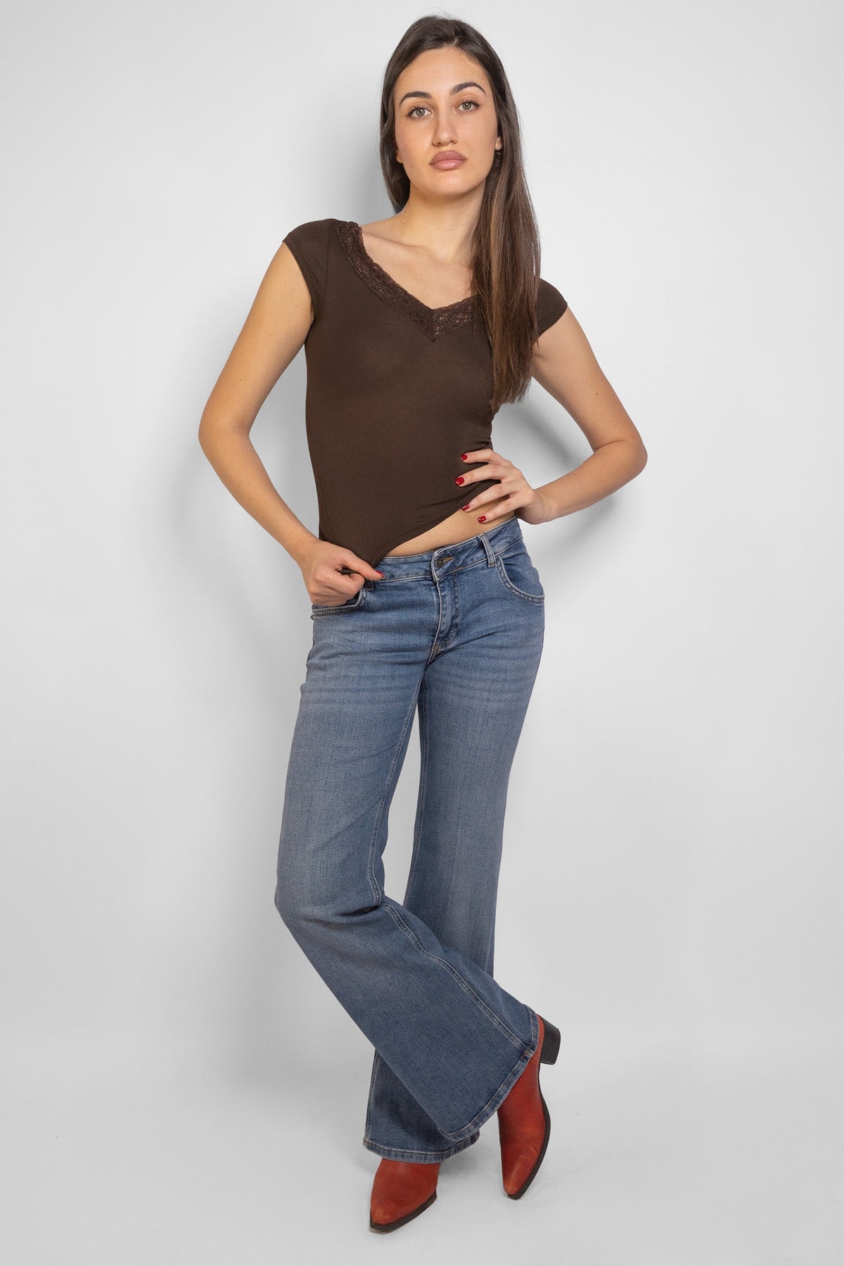 Lace T-shirt | Subdued Everyday