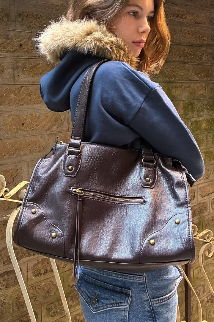 Bag with front pocket | Subdued Featured
