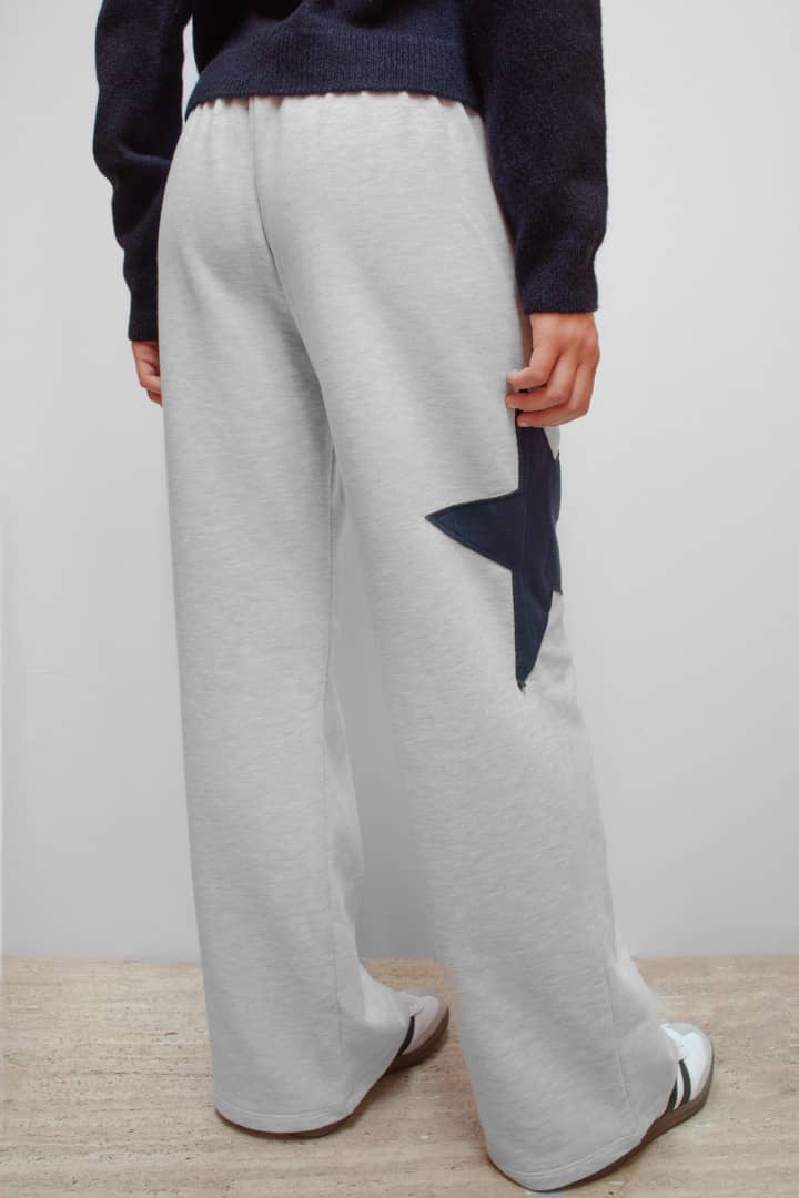 Wide-leg joggers with star | Subdued Smart Buy