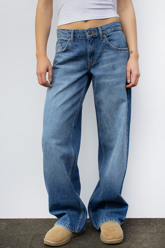 Low waist jeans | Subdued Smart Buy