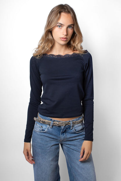 T-shirt with a boat neckline and lace | Subdued Deals