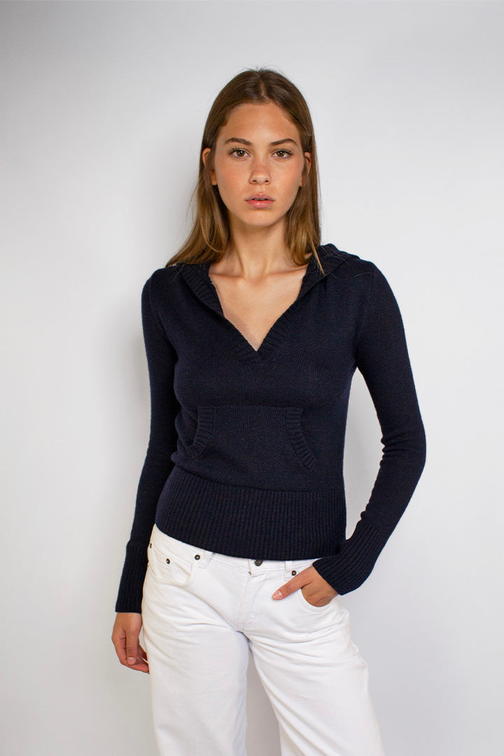 Hooded V-neck sweater | Subdued Trusted